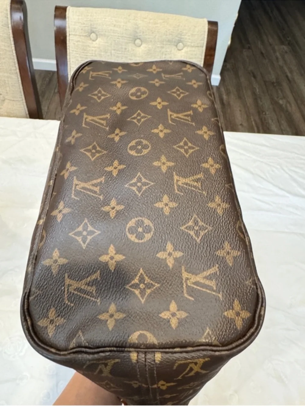 Authentic Louis Vuitton Neverfull MM bag with pink interior - Picture 5 of 14